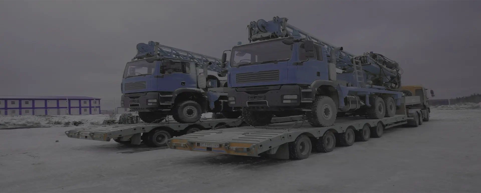 Доставка тралом с низкорамной платформой автокранапо России из Масловой Пристани, а также любой другой крупногабаритной техники